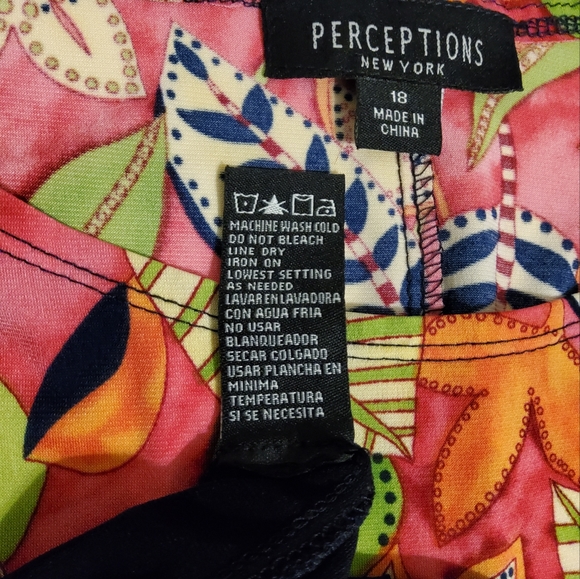 NWT!  Perceptions Fushia/Navy Floral Print Short Sleeve Shift Dress Size 18 - Picture 10 of 11